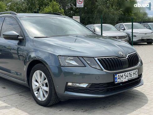 Skoda Octavia 2019 - фото 8