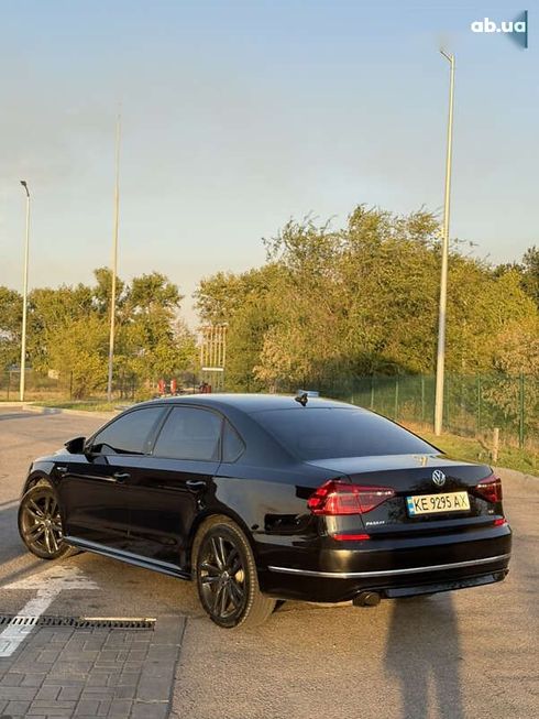 Volkswagen Passat 2018 - фото 3