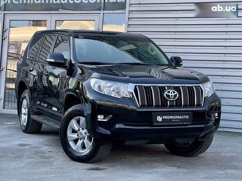 Toyota Land Cruiser Prado 2019 - фото 2