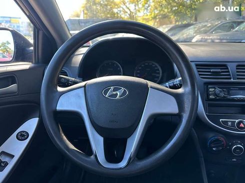 Hyundai Accent 2014 - фото 15