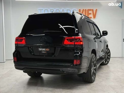 Toyota Land Cruiser 2018 - фото 10