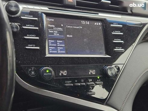 Toyota Camry 2019 - фото 25
