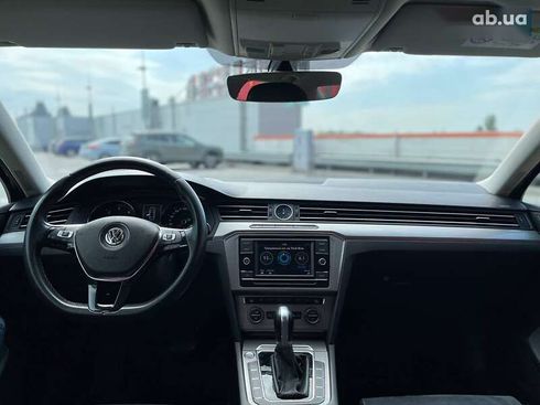 Volkswagen Passat 2018 - фото 29
