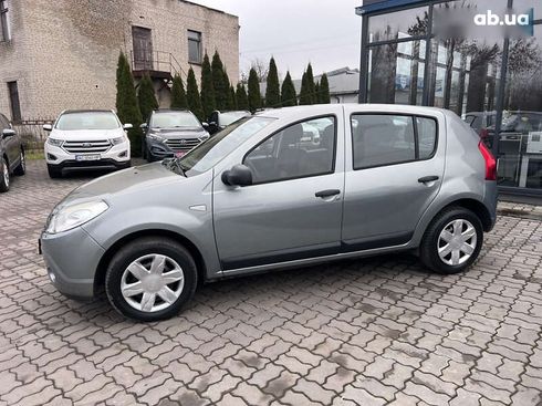 Dacia Sandero 2009 - фото 9