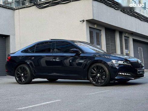 Skoda Superb 2020 - фото 13