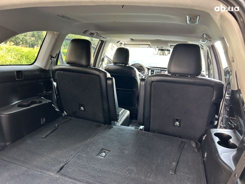 Toyota Highlander 2018 серый - фото 4