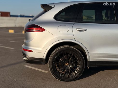 Porsche Cayenne 2016 серый - фото 13