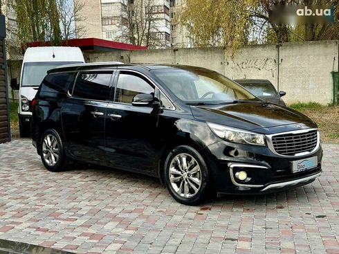 Kia Carnival 2017 - фото 13
