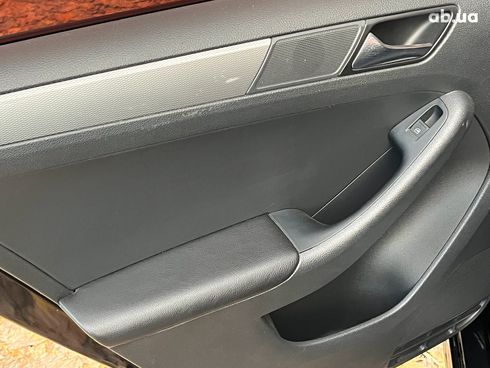Volkswagen Jetta 2015 черный - фото 22