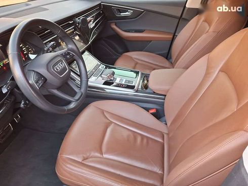 Audi Q8 2019 - фото 11