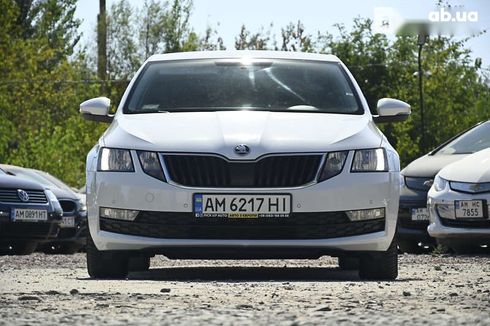 Skoda Octavia 2019 - фото 4