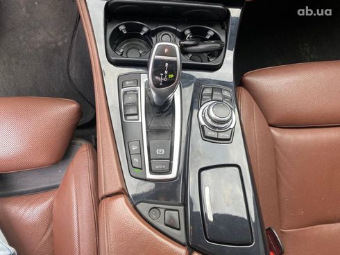 BMW 5 серия 2011 черный - фото 20