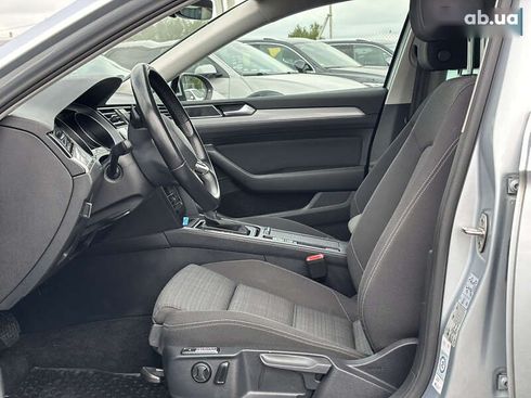 Volkswagen Passat 2022 - фото 16