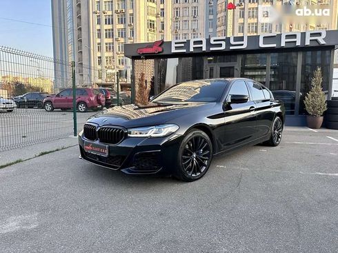 BMW 5 серия 2021 - фото 3