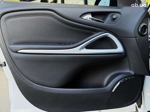 Opel Zafira 2018 - фото 22