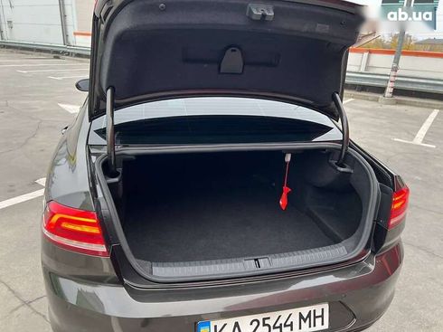 Volkswagen Passat 2018 - фото 13