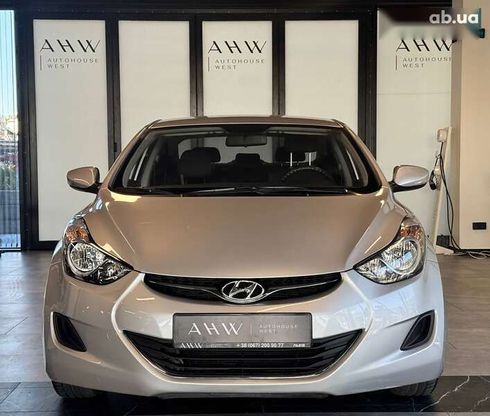 Hyundai Elantra 2012 - фото 2