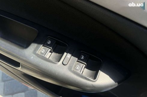 Skoda Octavia 2009 - фото 16