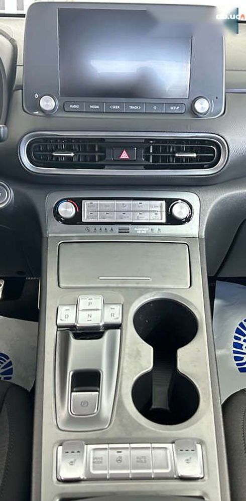 Hyundai Kona 2021 - фото 14