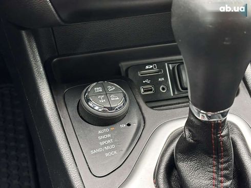 Jeep Cherokee 2016 - фото 26