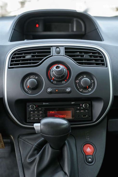 Renault Kangoo 2020 - фото 28