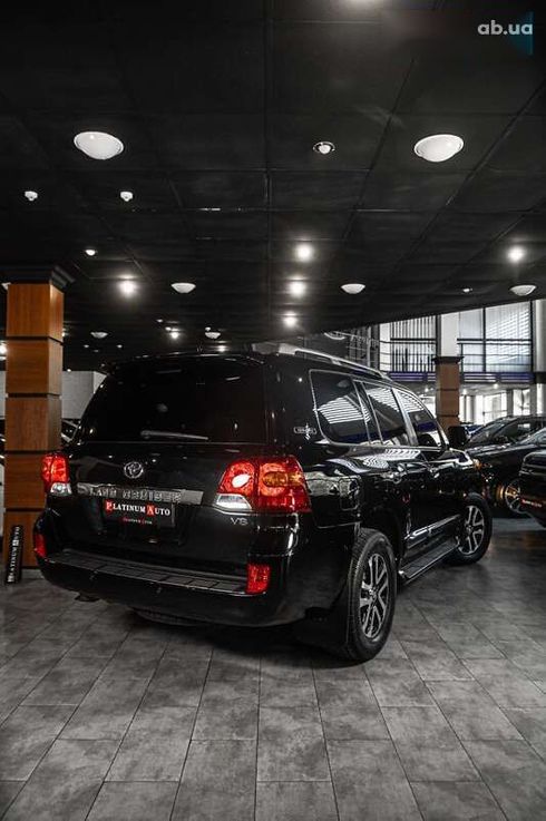 Toyota Land Cruiser 2014 - фото 2
