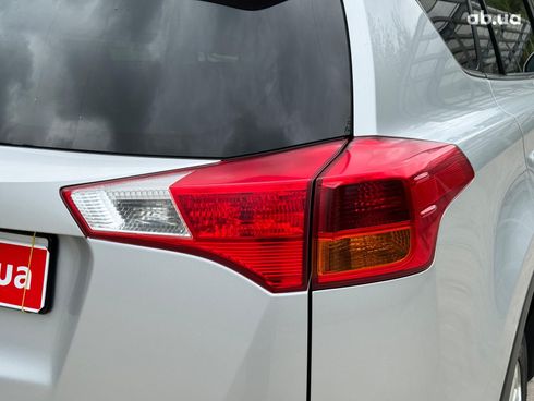 Toyota RAV4 2013 серый - фото 12