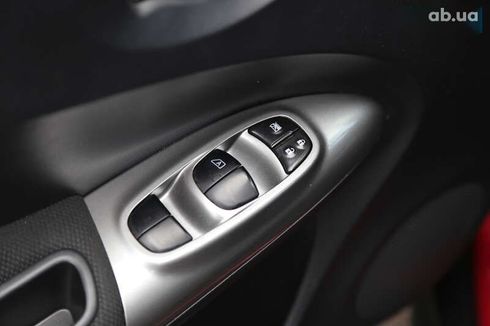 Nissan Juke 2018 - фото 21