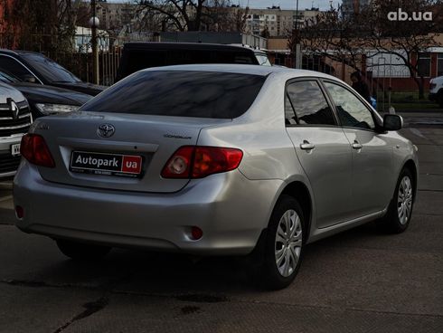 Toyota Corolla 2007 серый - фото 27