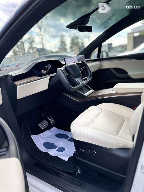 Tesla Model X 2023 - фото 8