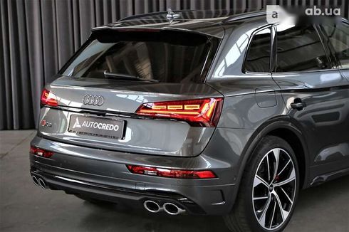 Audi SQ5 2020 - фото 8