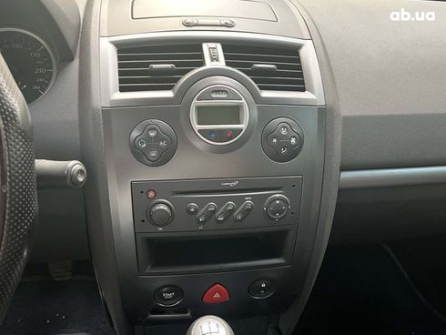 Renault Megane 2006 бежевый - фото 26