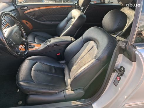 Mercedes-Benz CLK-Класс 2002 серый - фото 15