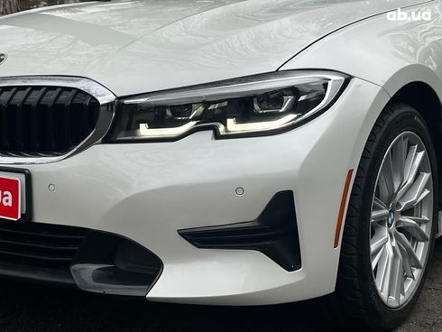 BMW 3 серия 2019 белый - фото 4