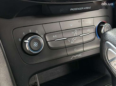 Ford Focus 2017 - фото 19