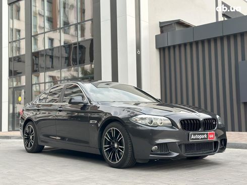 BMW 5 серия 2010 черный - фото 7