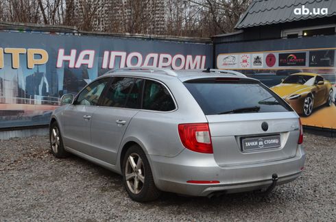 Skoda Superb 2011 серый - фото 7