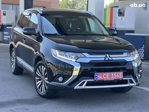 Mitsubishi Outlander 2019 - фото 9