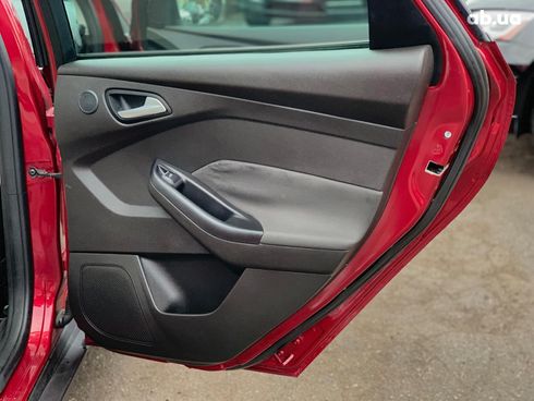 Ford Focus 2016 красный - фото 17