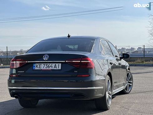 Volkswagen Passat 2016 - фото 5