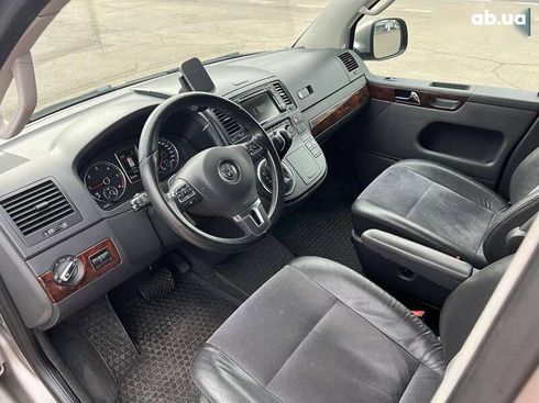 Volkswagen Multivan 2015 - фото 12