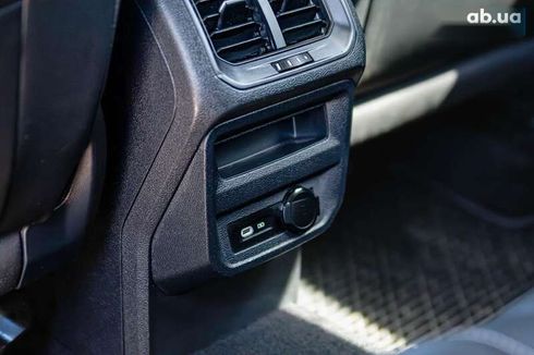 Volkswagen Tiguan 2021 - фото 26
