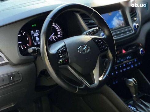Hyundai Tucson 2017 - фото 23