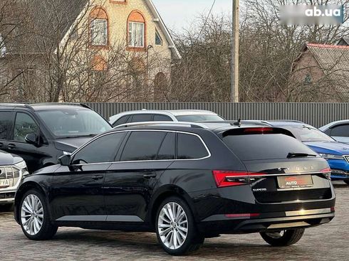 Skoda Superb 2020 - фото 6