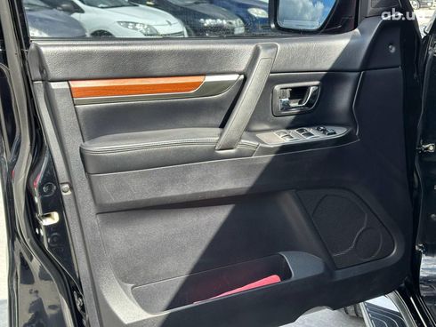 Mitsubishi Pajero Wagon 2007 черный - фото 43