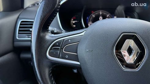 Renault Megane 2017 - фото 26