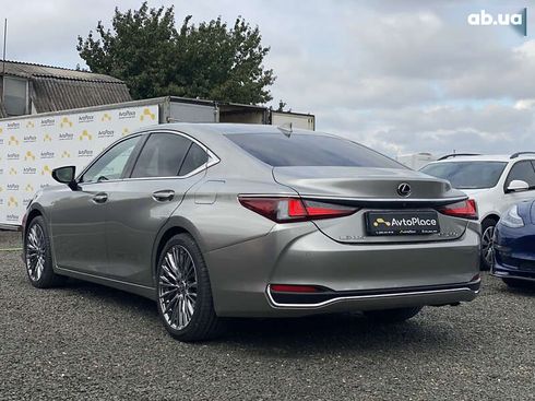 Lexus ES 2021 - фото 17