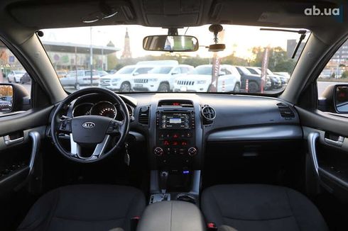 Kia Sorento 2010 - фото 12