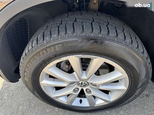 Volkswagen Touareg 2012 - фото 12