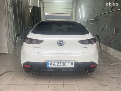 Mazda 3 2019 белый - фото 5